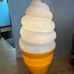 ソフトクリームの照明の画像