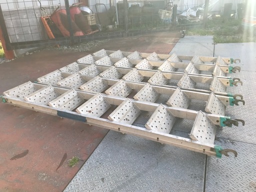 アルミ階段 足場用階段  1枚10000円　全部5枚