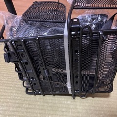 自転車チャイルドシート未使用品とダブルコンセントカバーの画像
