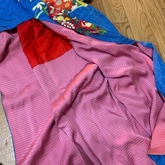 着物 鮮やかなフルー×花柄の画像