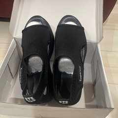 値下げ！新品厚底サンダルの画像