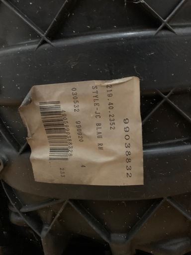 値下げしました‼️早い人に優先します
レカロ電動シート