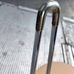 不ニ貿易　小型テーブル　裏金具部分に錆ありの画像