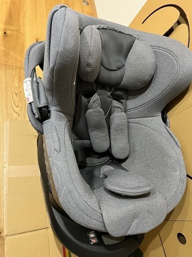 AILEBEBE（エールベベ）チャイルドシート