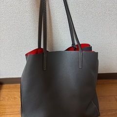 MARC JACOBSトートバッグの画像