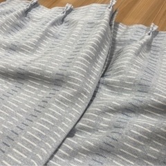 ニトリ　カーテン水色の画像