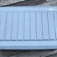 工具箱　ツールボックス　割れ有り