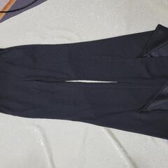 ゆん様に決まりました。黒パンツ　二枚　gu　SとMの画像