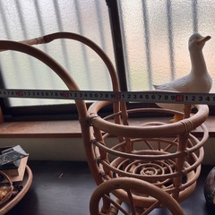 木製　手押し車　オブジェの画像