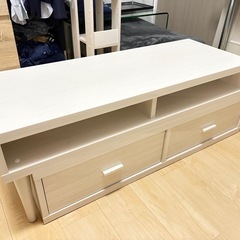 テレビ台　伸縮式