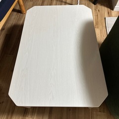 テーブル