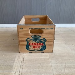 ヴィンテージ CANADA DRY 木箱の画像