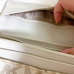 マイケルコース 長財布 白の画像