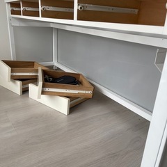 テーブル　デスクの画像