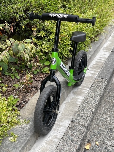 STRIDER ストライダー グリーン (がり) 都立大学のおもちゃ