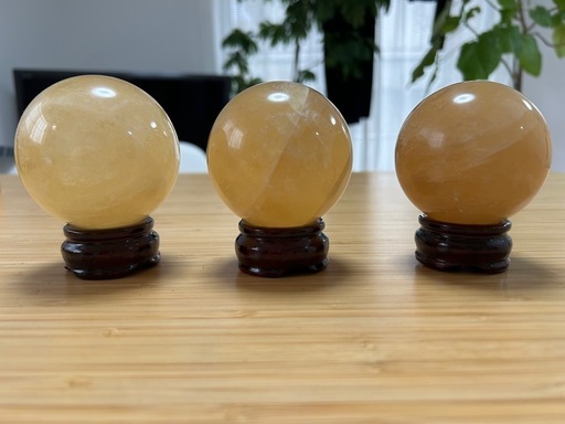 直径7cmのシトリン水晶 3個セット