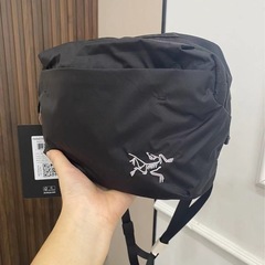 断捨離:新品　アークテリクス ヒリアド6ショルダーバッグブラック