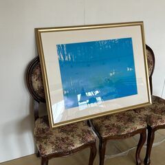 青の抽象画 額装アート（シルクスクリーン風）／店舗改装・新築建て替えに伴い、装飾品・備品・家具を譲渡いたしますの画像