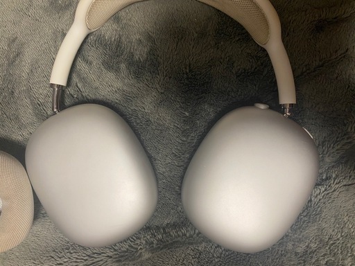 AirPodsMAX