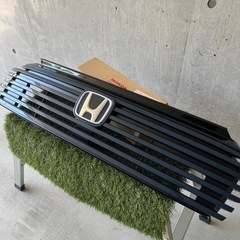 【最終お値下げです】ホンダヴェゼルフロントグリルシーベットブルー...