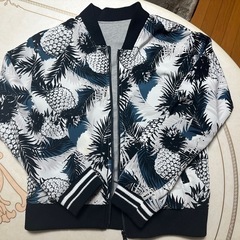 アヴァンリリー　リバーシブルブルゾンMの画像