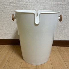 【美品】　ゴミ箱　ホワイト　袋留め付きの画像