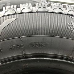 9.9割山スタッドレスタイヤ
の画像