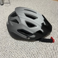 ヘルメットの画像
