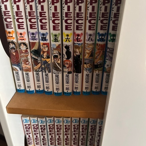 (本棚セット可)漫画ワンピース1巻～107巻まで