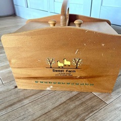 【差し上げます】木製小物入れ