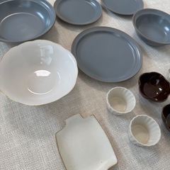 【お譲り先決定】食器13点セットの画像