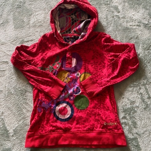 Desigual フード付きパーカー 7-8歳 (Muguet) 唐崎のキッズ用品