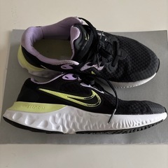 値引き！NIKE 22.5センチの画像