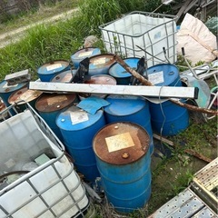 ドラム缶 9個 1つ1000円の画像