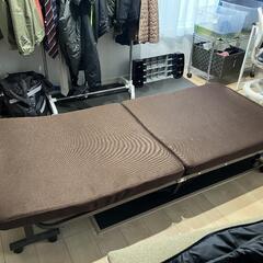 アイリスオーヤマ ベッド 折りたたみベッド シングル 収納 低反...
