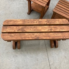 【kj138】木製 ミニベンチ チェア 天然木 端材 ハンドメイド ガーデン家具 庭 玄関 オールド　検)一人暮らし　ファミリー　冷蔵庫　洗濯機　オフィス　事務　テーブル　ラック　収納　家具　ソファ ダイニング 食器棚 キッチンの画像