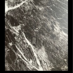 新品未使用ニトリ石目調折りたたみテーブル の画像