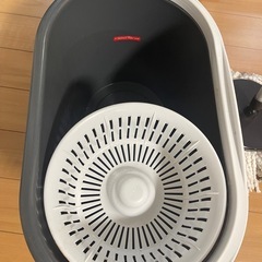 回転モップ モップ 拭き掃除 フロアモップ 着脱式モップ 交換用モップあったら、一緒に差し上げます。 乾湿両用 取り外し可能なモップバケツ 収納簡単 洗浄脱水セパレート 水拭きモップ 長さ調整の画像