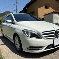 ご成約ありがとうございました！W246Bクラス☆180B-BF☆クルコン☆6万キロ台☆Bluetooth☆ETC☆アンビエント☆前後ドラレコ☆レーダーブレーキ☆車検7年11月迄の画像