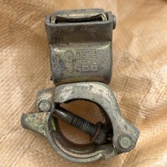  直交クランプ 48.6φ用　大量在庫 中古[160円/一個]で...