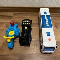 バス　機関車　バイクおもちゃの画像