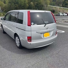 トヨタ　アイシス　7人乗り三列シートナビTVバクカメラ　左側電動ドア　H22年　87675kmの画像