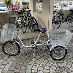 三輪自転車の画像
