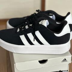 adidas,woman 靴、23.5cm,新品未使用品の画像