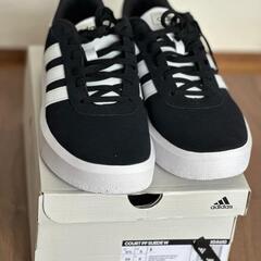 adidas,woman 靴、23.5cm,新品未使用品の画像