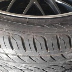 265/40r22 106v  xl タイヤ四本セットの画像