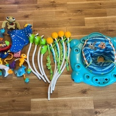 【値下げしました！】ファインディング・ニモ ジャンパー ベビーザらス限定の画像