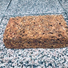 店舗デザイン　リフォーム、　石灰岩　  蜂の巣の石の画像
