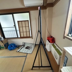 イケアTURBOハンガーラックの画像