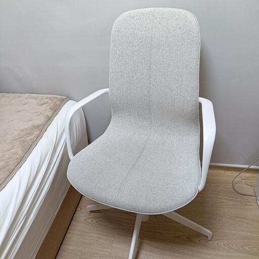 IKEA 椅子（キャスターなし） slide_1745285606667.jpg